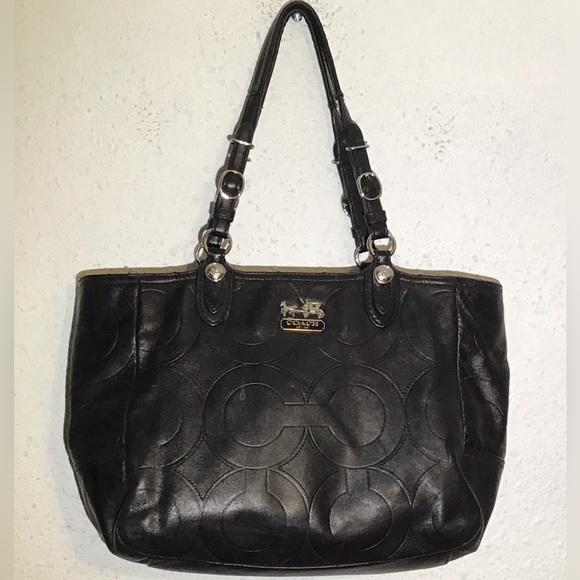 Coach Handbags - Coach black leather shoulder bag